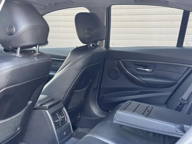 總代理 Luxury版 里程很少 氣氛很好 !  第9張相片