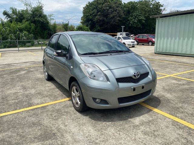TOYOTA豐田 YARIS  第2張相片