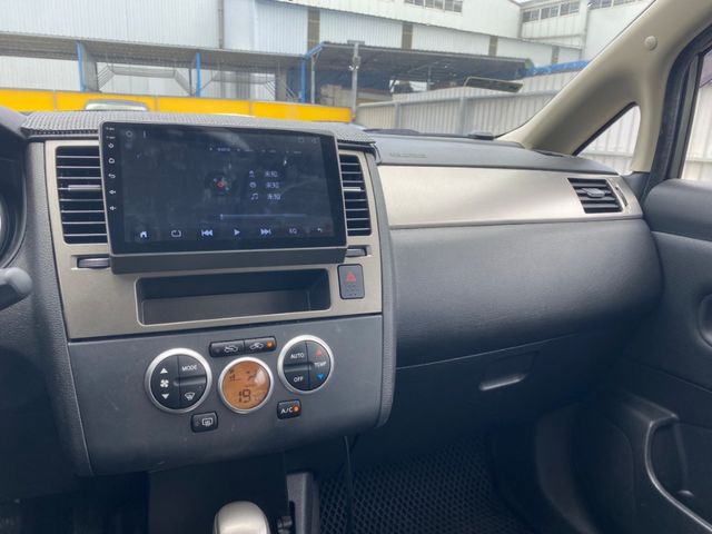 NISSAN日產 TIIDA  第7張相片