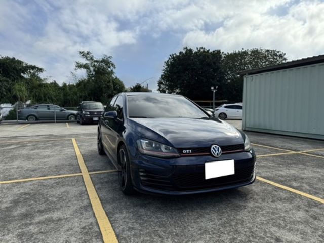 VOLKSWAGEN福斯 GOLF GTI  第2張相片