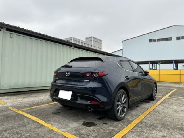 MAZDA馬自達 MAZDA 3  第2張相片