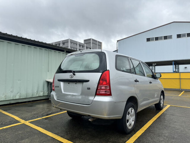 TOYOTA豐田 INNOVA  第3張相片