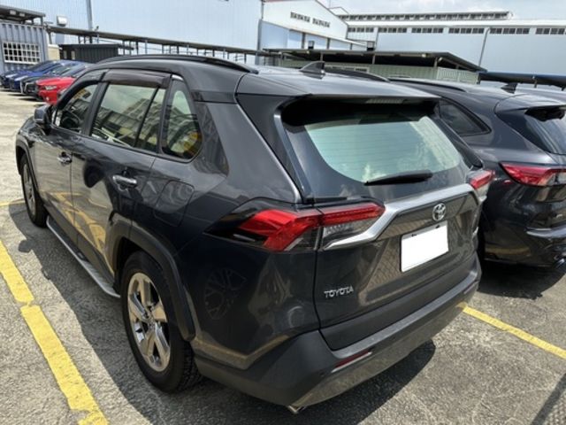 TOYOTA豐田 RAV4  第4張相片