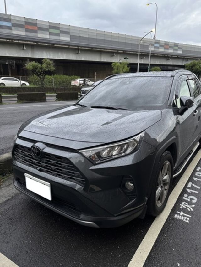 TOYOTA豐田 RAV4  第5張相片