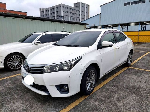 TOYOTA豐田 ALTIS  第1張相片