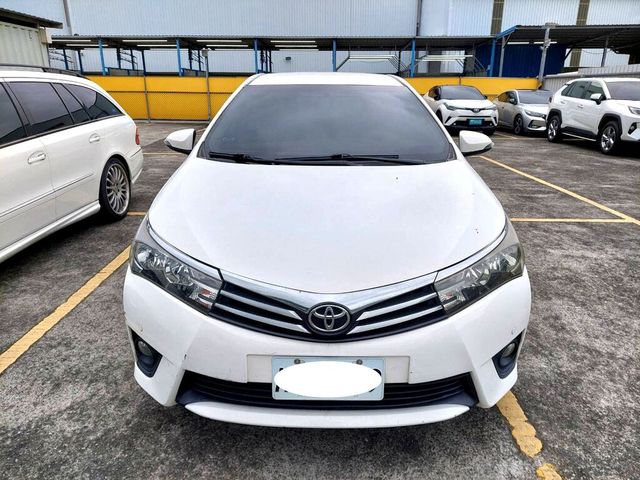 TOYOTA豐田 ALTIS  第3張相片