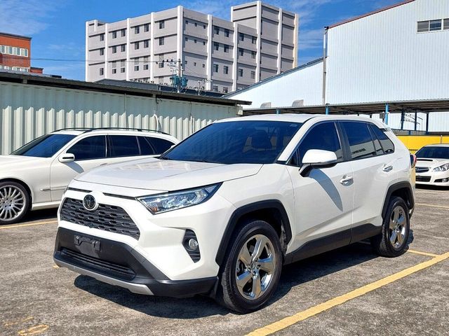TOYOTA豐田 RAV4  第1張相片