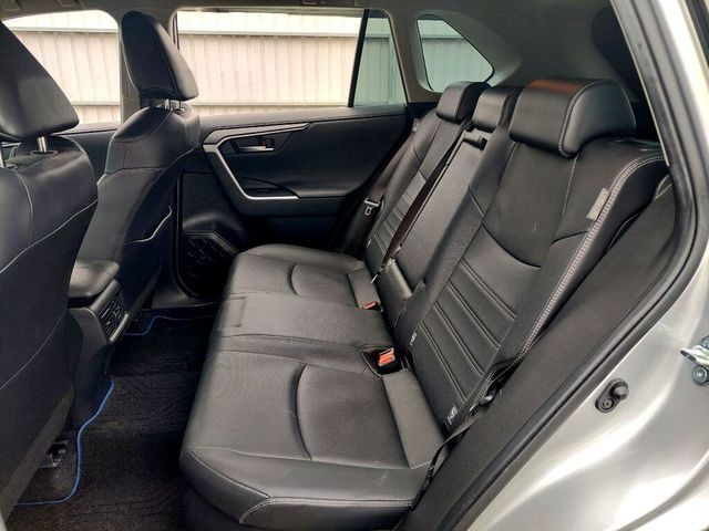 TOYOTA豐田 RAV4  第13張相片