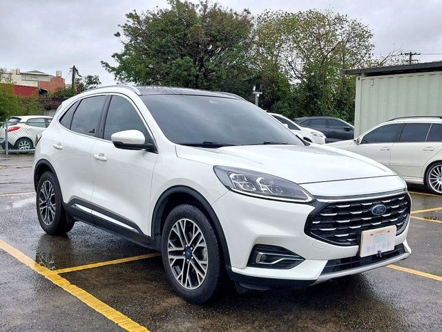 FORD福特 KUGA  第18張相片