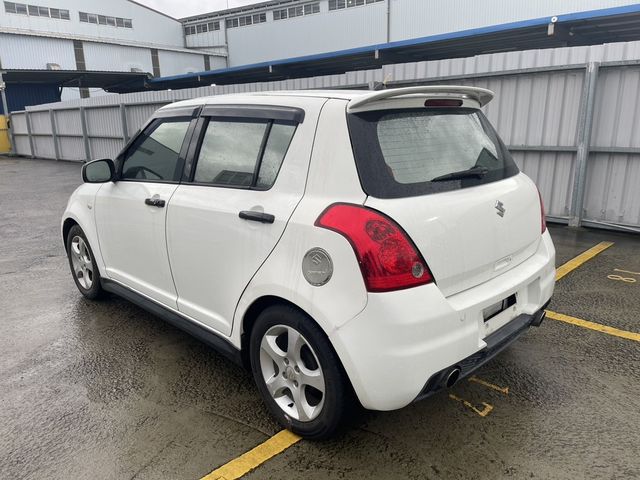 SUZUKI鈴木 SWIFT  第2張相片