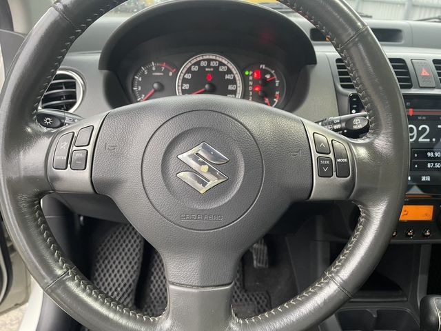 SUZUKI鈴木 SWIFT  第9張相片