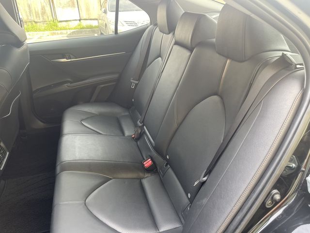 TOYOTA豐田 CAMRY  第2張相片