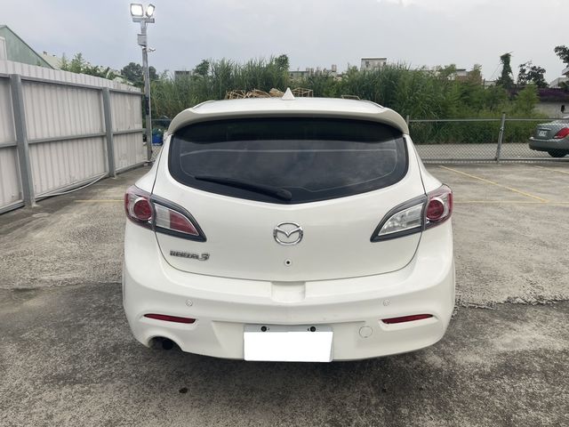MAZDA馬自達 MAZDA 3  第4張相片