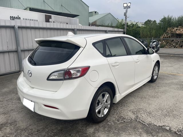MAZDA馬自達 MAZDA 3  第5張相片