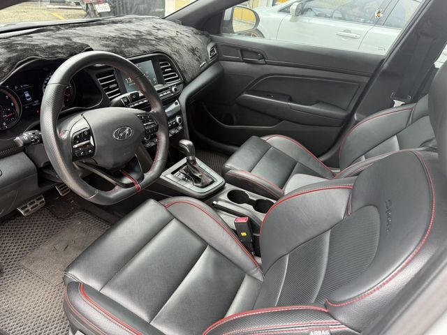 HYUNDAI現代 ELANTRA  第6張相片
