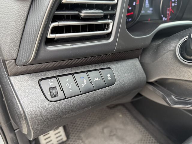 HYUNDAI現代 ELANTRA  第8張相片