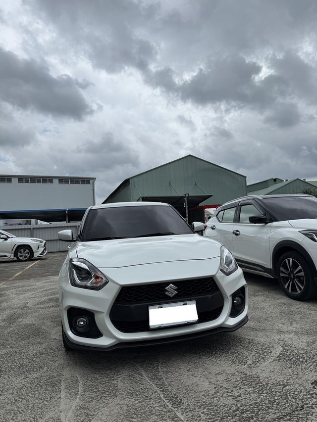 SUZUKI鈴木 SWIFT  第2張相片