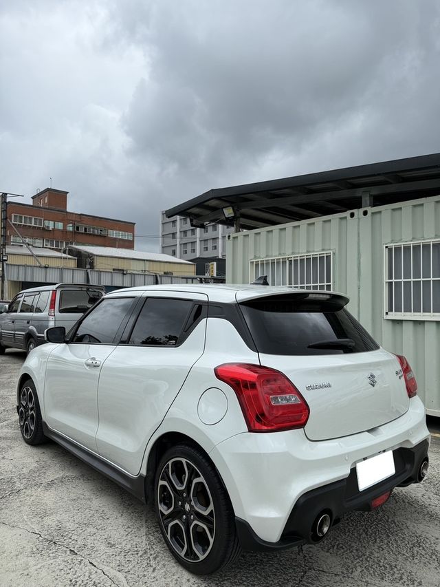 SUZUKI鈴木 SWIFT  第4張相片