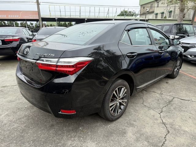 TOYOTA豐田 ALTIS  第3張相片