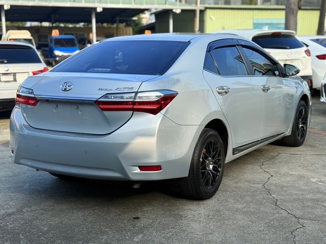 TOYOTA豐田 ALTIS  第5張相片