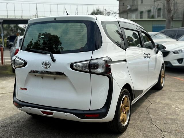 TOYOTA豐田 SIENTA  第3張相片