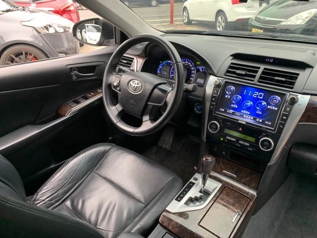 TOYOTA豐田 CAMRY HYBRID  第6張相片