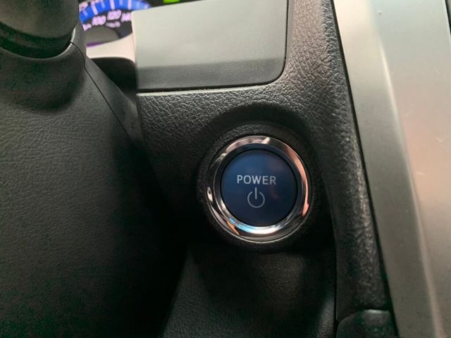 TOYOTA豐田 CAMRY HYBRID  第9張相片