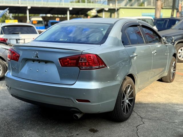 MITSUBISHI三菱 LANCER FORTIS  第3張相片