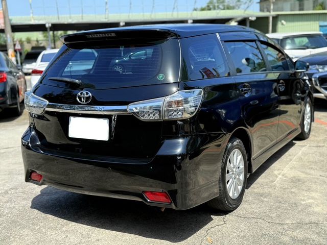 TOYOTA豐田 WISH  第3張相片