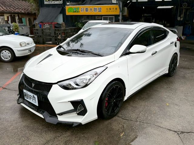 HYUNDAI現代 ELANTRA  第1張相片