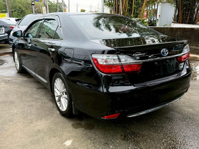 TOYOTA豐田 CAMRY HYBRID  第4張相片