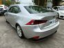 LEXUS凌志 IS 300H  第4張縮圖