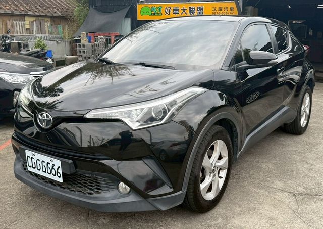 TOYOTA豐田 C-HR  第1張相片
