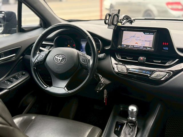 TOYOTA豐田 C-HR  第5張相片