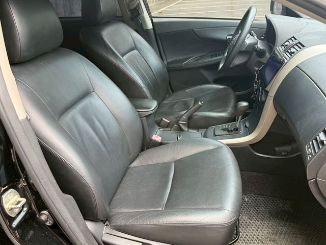 TOYOTA豐田 ALTIS  第6張相片