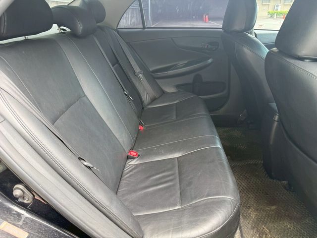 TOYOTA豐田 ALTIS  第7張相片