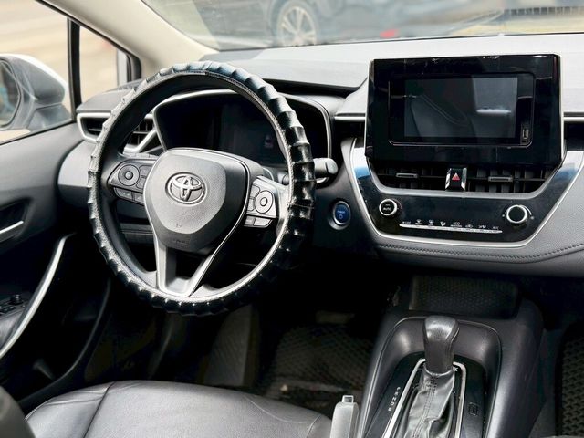 TOYOTA豐田 COROLLA ALTIS HYBRID  第5張相片