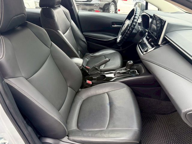 TOYOTA豐田 COROLLA ALTIS HYBRID  第8張相片