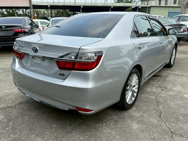 TOYOTA豐田 CAMRY HYBRID  第3張相片