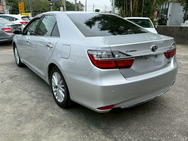 TOYOTA豐田 CAMRY HYBRID  第4張相片