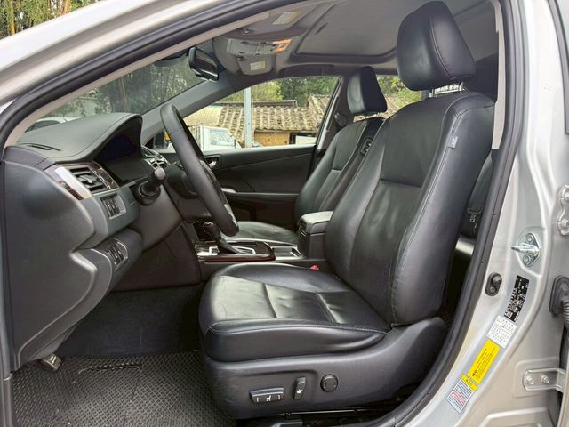 TOYOTA豐田 CAMRY HYBRID  第5張相片