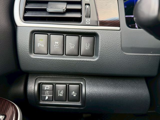 TOYOTA豐田 CAMRY HYBRID  第10張相片