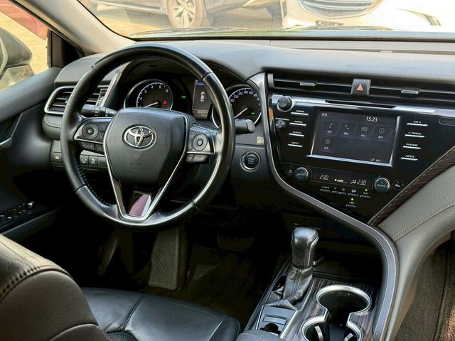 TOYOTA豐田 CAMRY  第5張相片