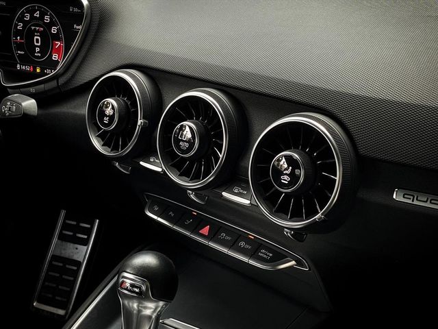 2016式 AUDI TTS 日規  第8張相片
