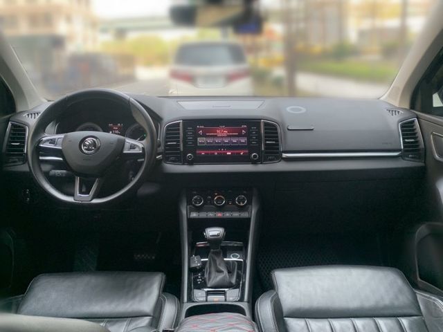 ACC跟車/自動頭燈/倒車顯影/電動座椅/雙區恆溫空調  第8張相片