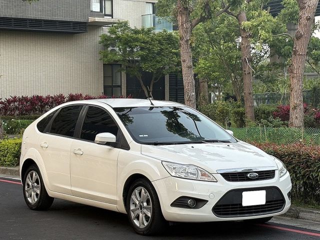 FOCUS  第3張相片