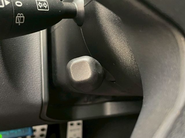 全景天窗/電動尾門/雙區恆溫空調/電動座椅/電動方向盤/方向盤控控/AMG套件  第15張相片
