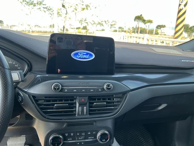 FORD福特 FOCUS  第15張相片