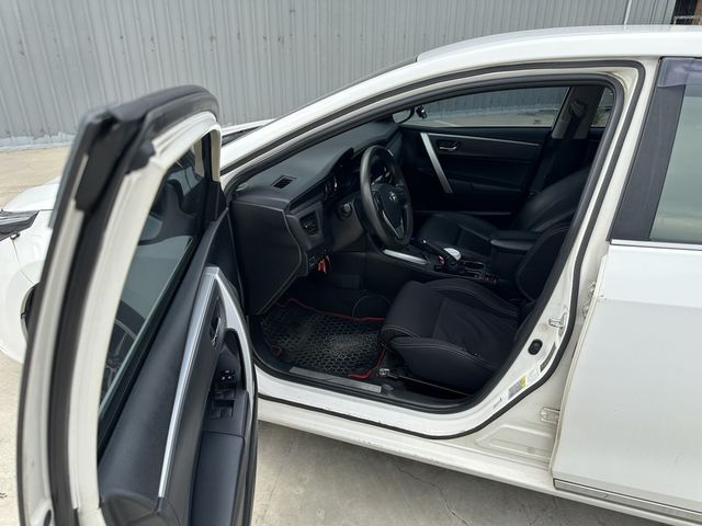 TOYOTA豐田 ALTIS  第5張相片