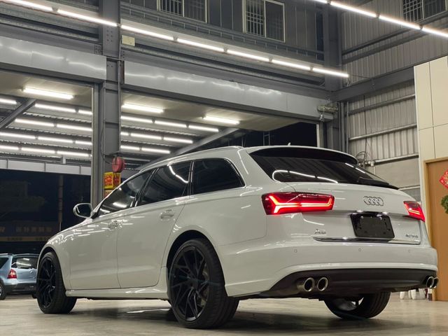 AUDI A6 AVANT 40TFSI  第2張相片